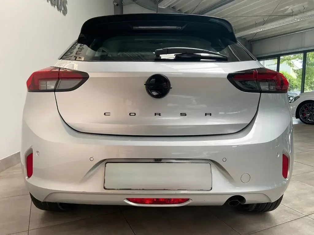 Gebraucht Opel Corsa 101 PS (74 kW) 2025 Silber metallic Kleinwagen
