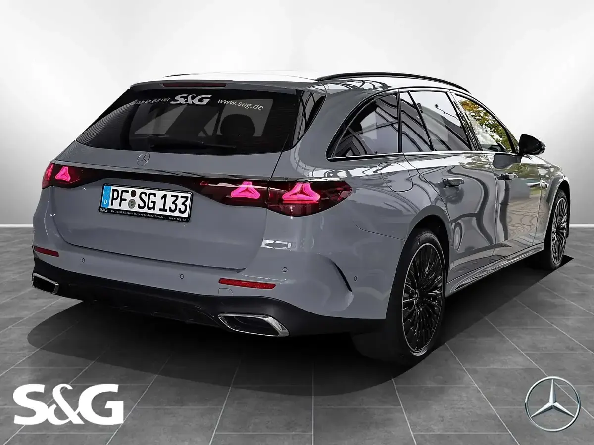 Gebraucht Mercedes E450 AMG 367 PS (269 kW) 2025 Manufaktur lack manufaktur alpin Kombi