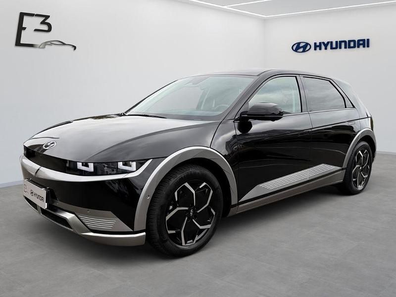 Abyss black / mic Gebraucht 2024 Hyundai Ioniq 6 Techniq Limousine | 35.990 € (Guter Preis) - Bild 1/4