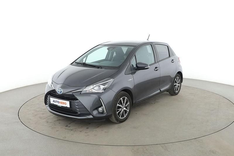 Gebraucht Toyota Yaris Club 101 PS (74 kW) 2018 Grau Limousine