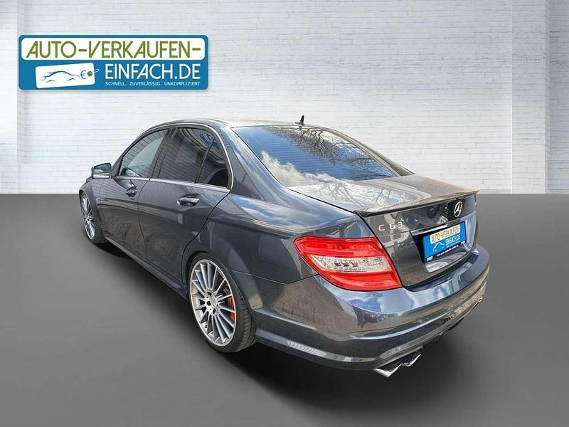 Gebraucht Mercedes C63 AMG AMG 555 PS (408 kW) 2011 Tenoritgrau metalliclack Limousine