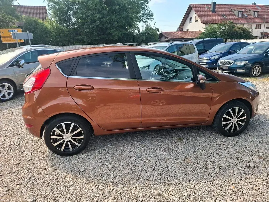 Gebraucht Ford Fiesta Titanium 125 PS (91 kW) 2017 Braun Kleinwagen