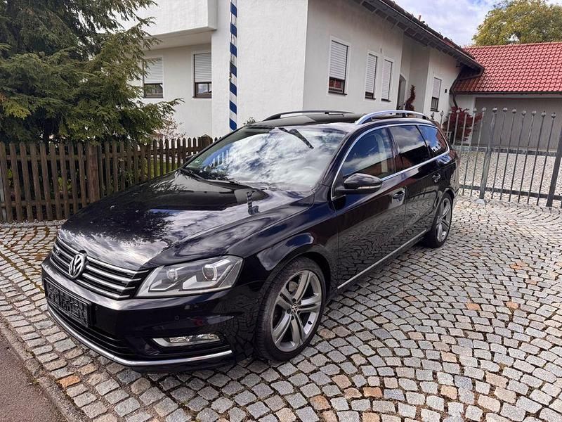 Gebraucht 2012 VW Passat R-line Limousine | 7.890 € (Fairer Preis) - Bild 1/4