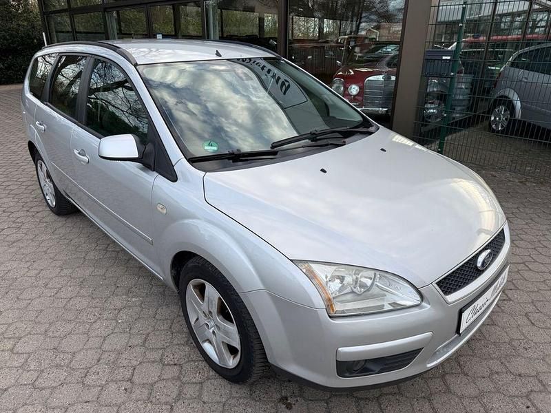 Second-hand Ford Focus Style 109 CP (80 kW) 2007 Argintiu Berlinǎ