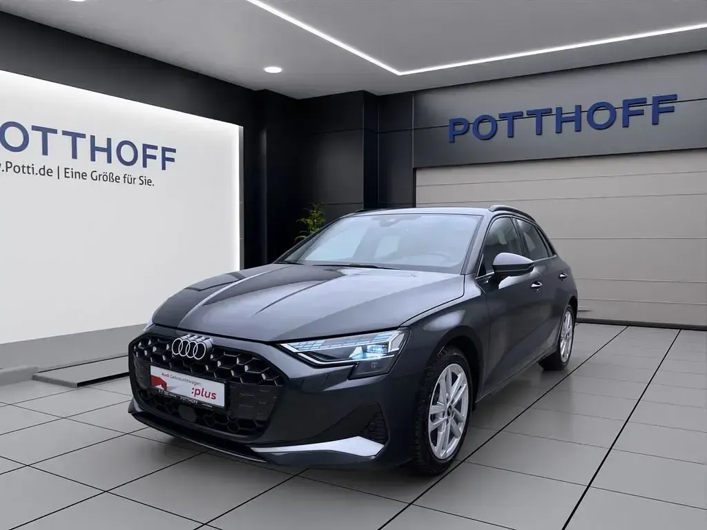 Używany Audi A3 Advanced 150 KM (110 kW) 2025 Sedan/Limuzyna