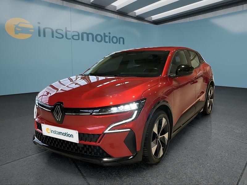 Gebraucht Renault Mégane Equilibre 96 kW (131 PS) 2022 Rot Limousine