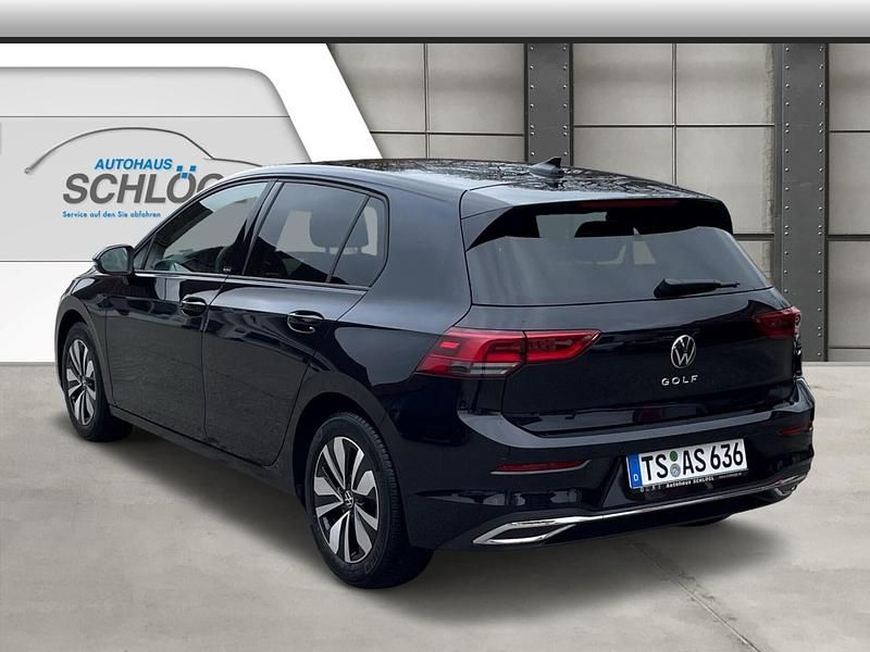 Gebraucht VW Golf VIII Move 150 PS (110 kW) 2023 Deep black perleffekt Limousine