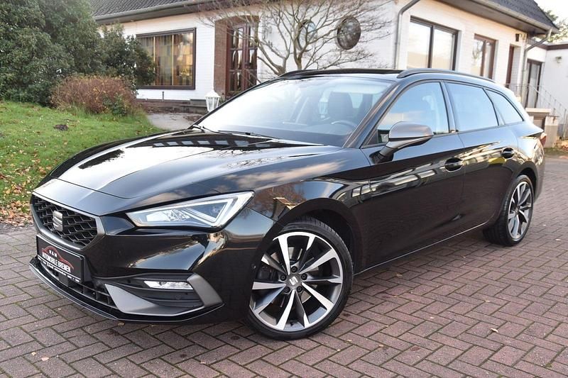 Schwarz Gebraucht 2022 Seat Leon FR Kombi | 13.999 € - Bild 1/4