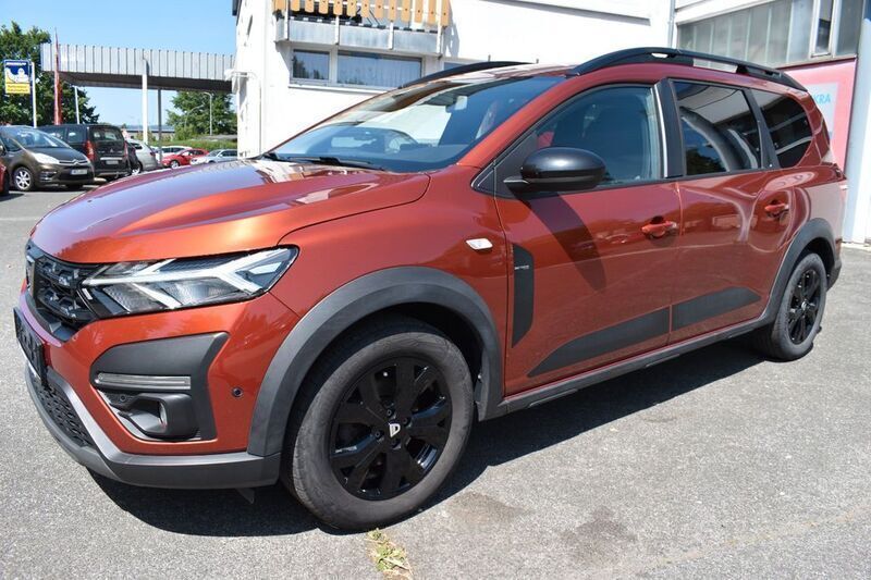 Braun Gebraucht 2022 Dacia Jogger Extreme Limousine | 18.950 € (Fairer Preis) - Bild 1/4