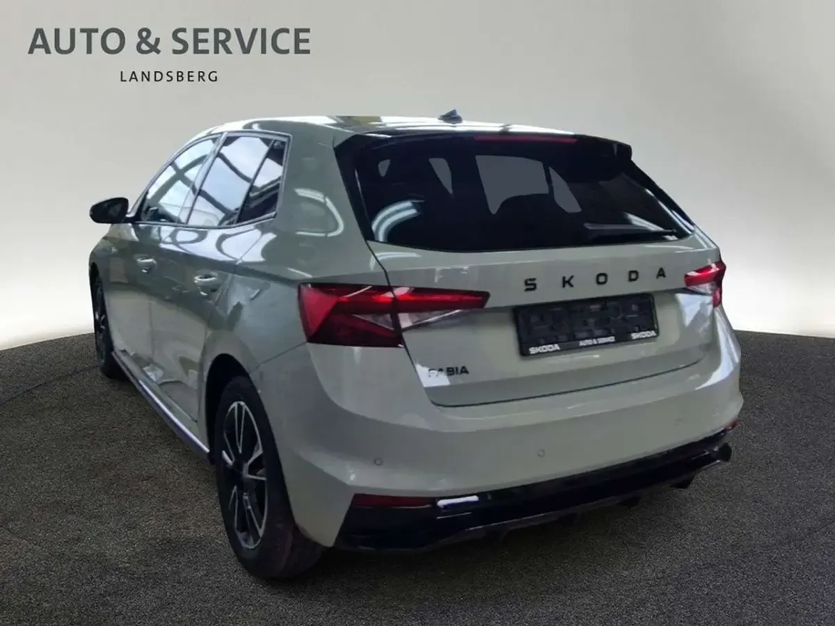 Neu Skoda Fabia Monte Carlo 150 PS (110 kW) 2026 Timiano grün Kleinwagen