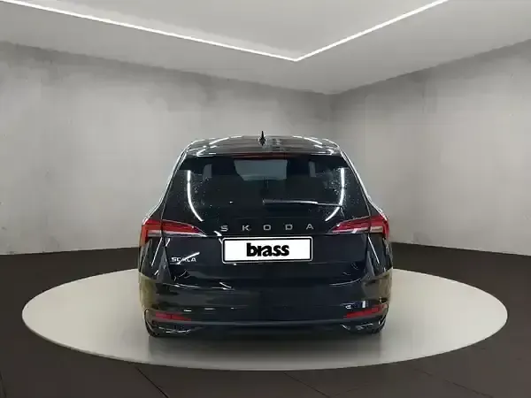 Neu Skoda Scala 150 PS (110 kW) 2026 1z schwarzmagic perleffekt Kleinwagen