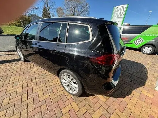 Gebraucht Opel Zafira Tourer Active 140 PS (102 kW) 2017 Schwarz Van / Kleinbus