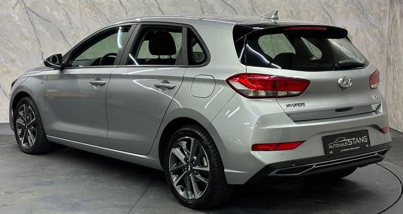 Gebraucht Hyundai i30 Trend 120 PS (88 kW) 2024 Grau Limousine