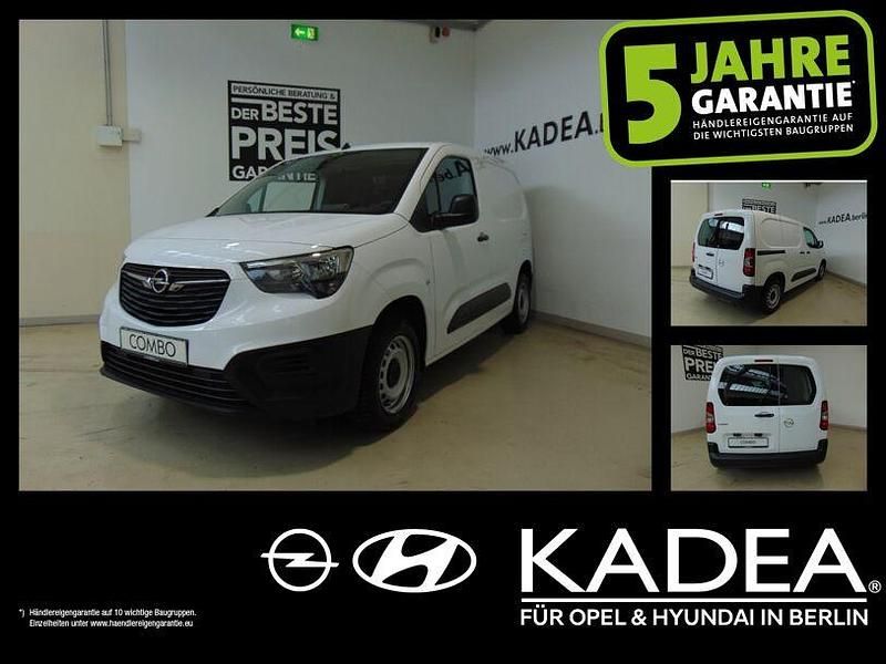 Weiss Gebraucht 2022 Opel Combo Van / Kleinbus | 15.550 € (Guter Preis) - Bild 1/4