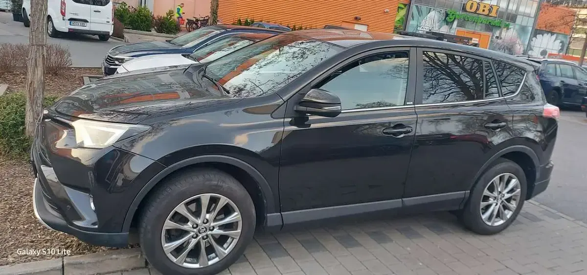 Gebraucht Toyota RAV4 Edition-S 143 PS (105 kW) 2017 SUV