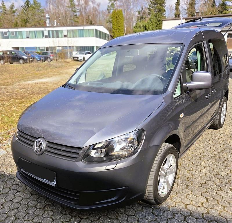 Gebraucht VW Caddy Team 102 PS (75 kW) 2015 Grau Van / Kleinbus