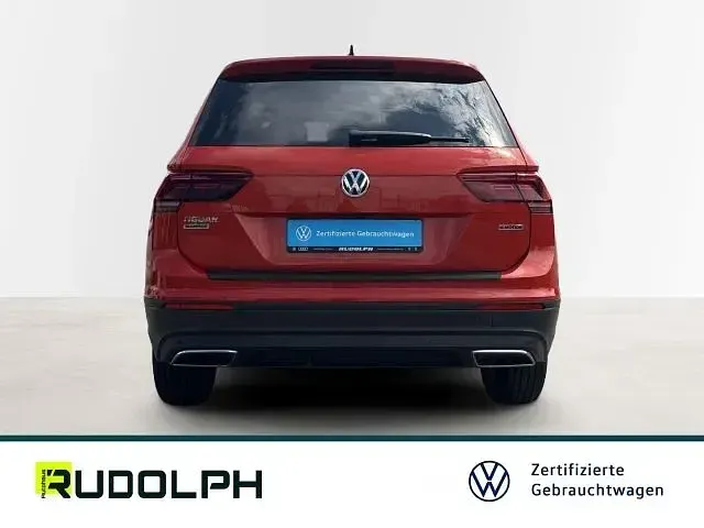 Gebraucht VW Tiguan Allspace Comfortline 150 PS (110 kW) 2021 Orange SUV