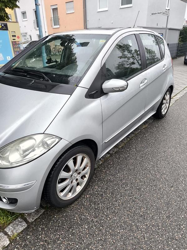 Silber Gebraucht 2005 Mercedes A200 Avantgarde Kleinwagen | 1.400 € (Fairer Preis) - Bild 1/4