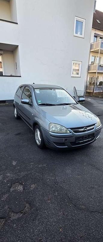 Grau Gebraucht 2003 Opel Corsa Limousine | 750 € (Guter Preis) - Bild 1/4