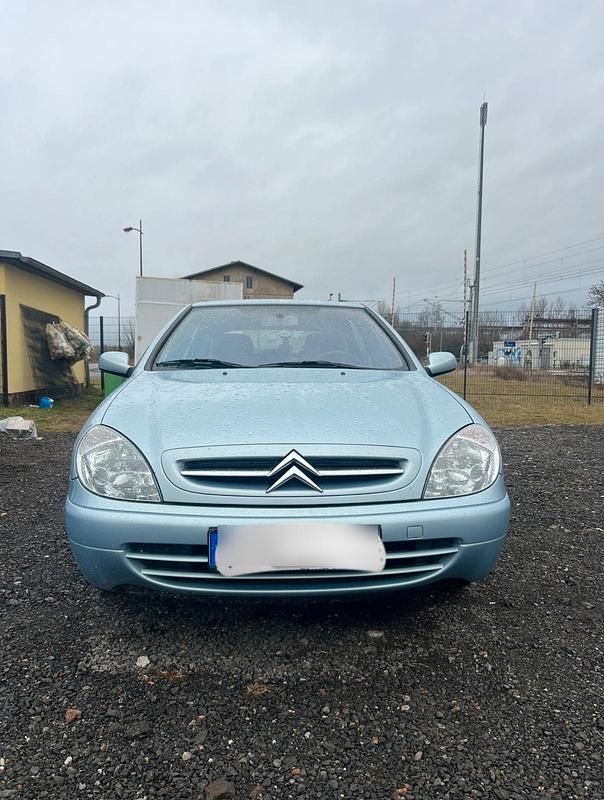 Gebraucht Citroën Xsara 110 PS (80 kW) 2002 Blau Limousine