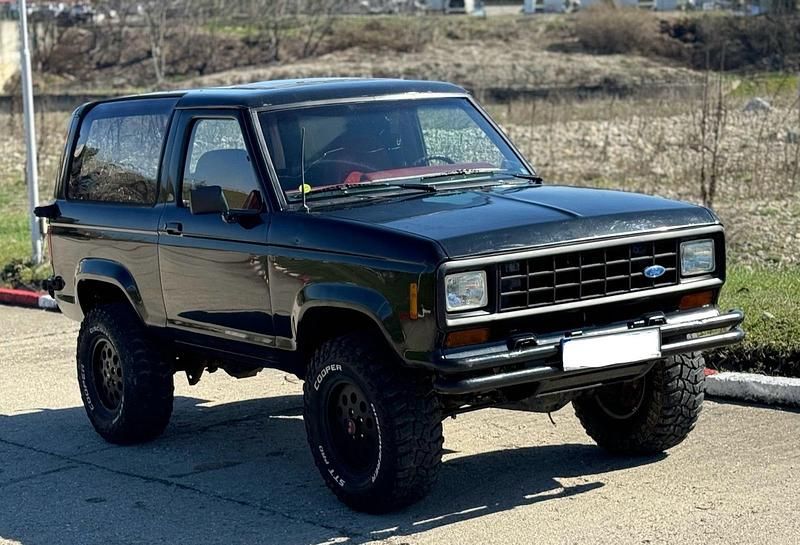 Schwarz Gebraucht 1988 Ford Bronco SUV | 8.799 € - Bild 1/4