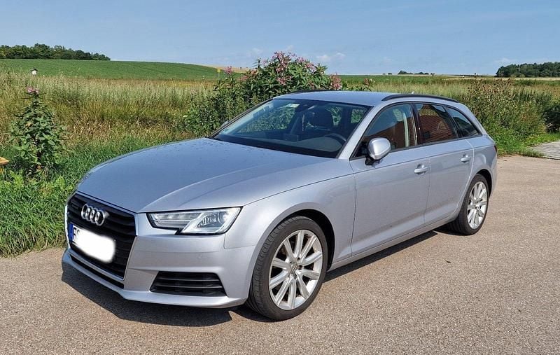 Gebraucht 2018 Audi A4 S-Line Kombi | 18.999 € (Guter Preis) - Bild 1/4