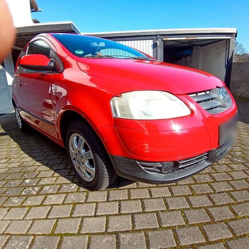 Gebraucht VW Fox 54 PS (39 kW) 2006 Rot Kleinwagen