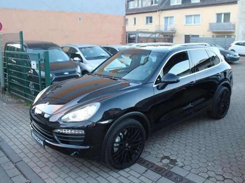 Gebraucht Porsche Cayenne 400 PS (294 kW) 2010 Schwarz SUV