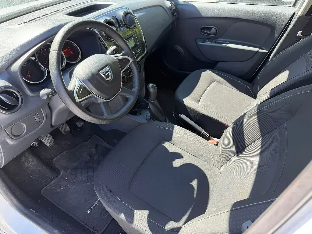 Gebraucht Dacia Sandero Essentiel 73 PS (53 kW) 2019 Weiß Limousine