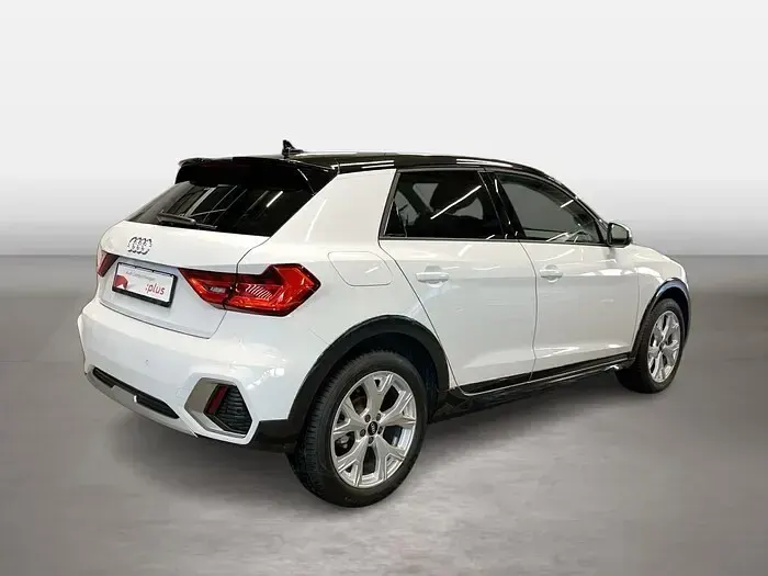 Gebraucht Audi A1 Sport 150 PS (110 kW) 2025 Gletscherweiss mythosschwarz SUV