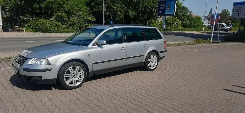 Gebraucht VW Passat Basis 101 PS (74 kW) 2003 Silber Kombi