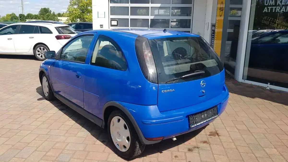 Gebraucht Opel Corsa Edition 60 PS (44 kW) 2006 Atlantisblau/blue Kleinwagen