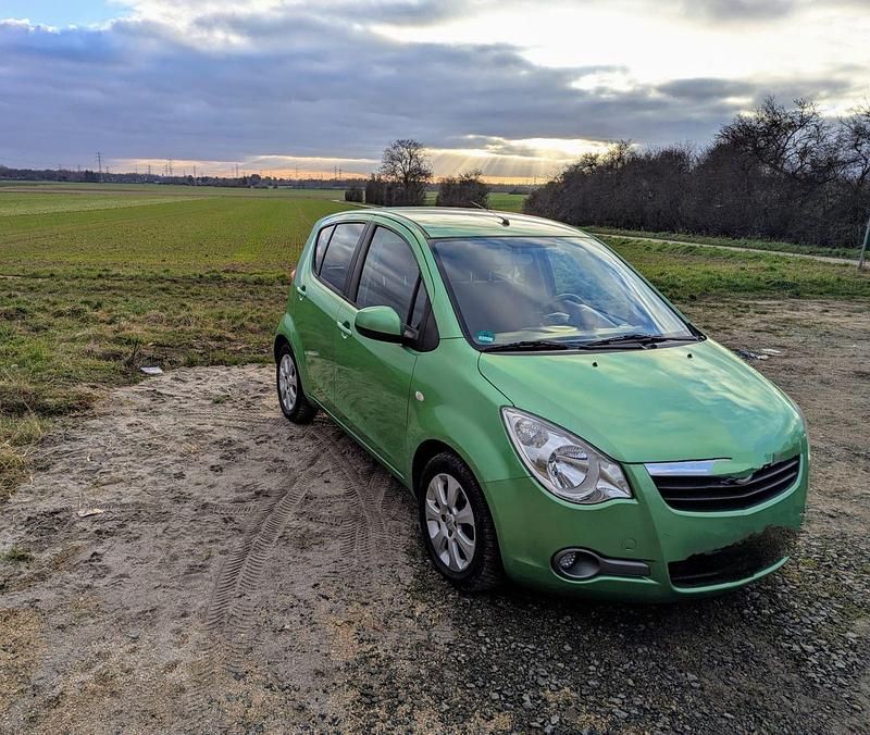 Gebraucht Opel Agila Edition 86 PS (63 kW) 2009 Grün Kleinwagen
