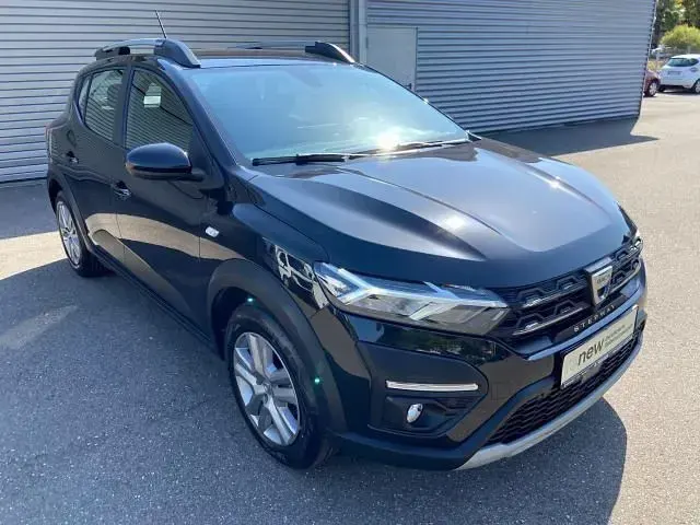 Gebraucht Dacia Sandero Comfort 91 PS (66 kW) 2022 Schwarz Limousine
