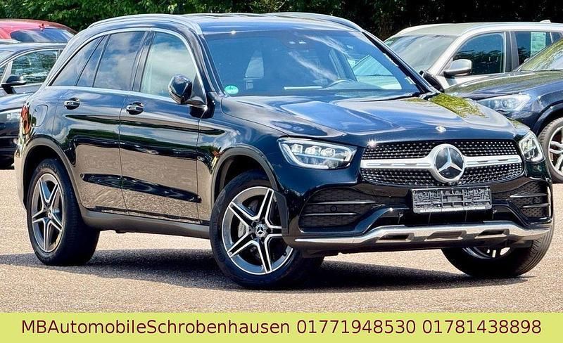Schwarz Gebraucht 2021 Mercedes GLC300e AMG SUV | 32.999 € (Fairer Preis) - Bild 1/4