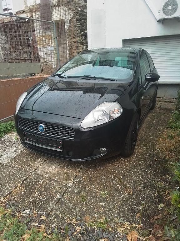 Schwarz Gebraucht 2007 Fiat Grande Punto Sport Kleinwagen | 1.498 € (Superpreis) - Bild 1/4