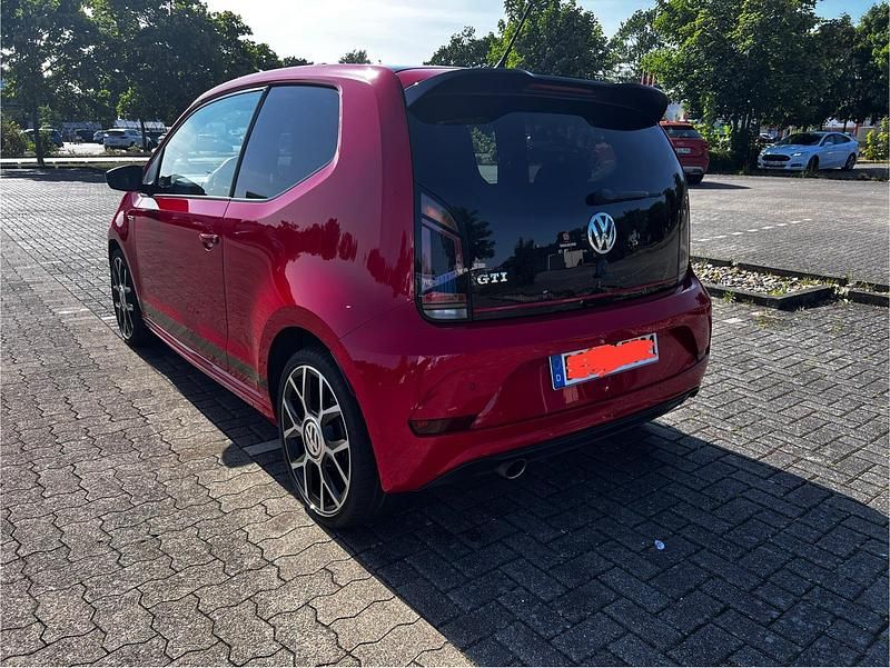 Gebraucht VW up! Beats 116 PS (85 kW) 2019 Rot Kleinwagen