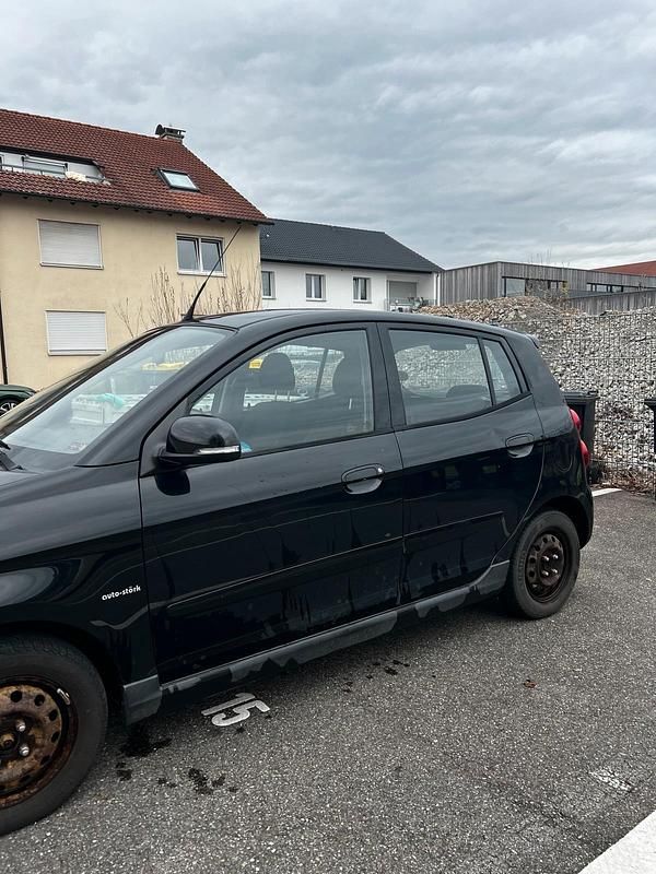 Gebraucht Kia Picanto 65 PS (47 kW) 2010 Schwarz Kleinwagen