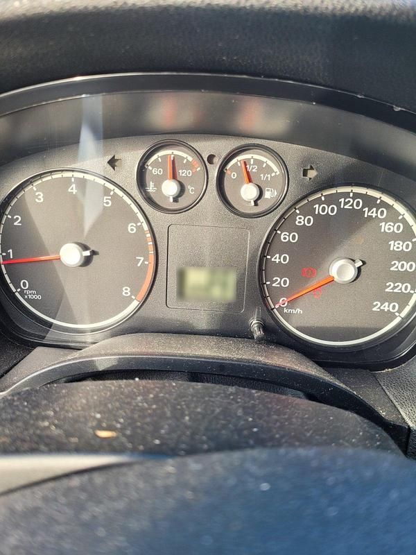 Gebraucht Ford Focus 101 PS (74 kW) 2006 Blau Kleinwagen