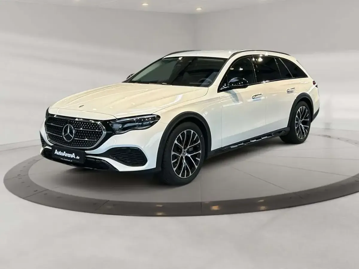 Gebraucht Mercedes E300 Avantgarde 197 PS (144 kW) 2025 Unilack polarweiß Kombi