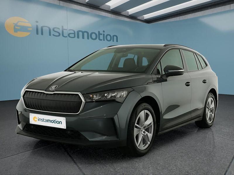 Grau Gebraucht 2022 Skoda Enyaq iV Loft SUV | 27.499 € (Fairer Preis) - Bild 1/4