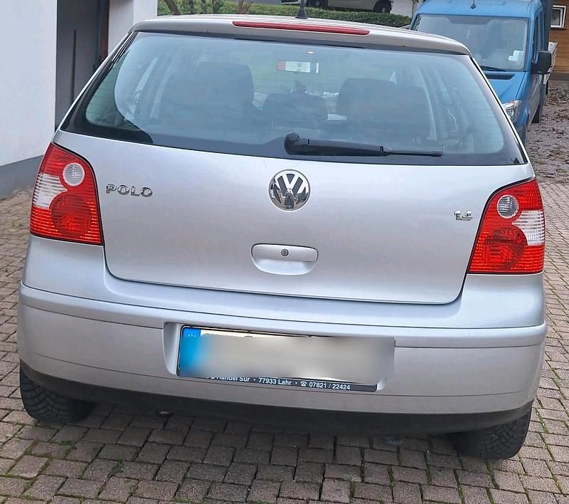 Silber Gebraucht 2005 VW Polo Kleinwagen | 1.200 € (Guter Preis) - Bild 1/4