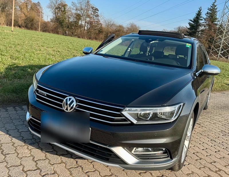 Gebraucht VW Passat Alltrack 190 PS (139 kW) 2019 Grau Kombi
