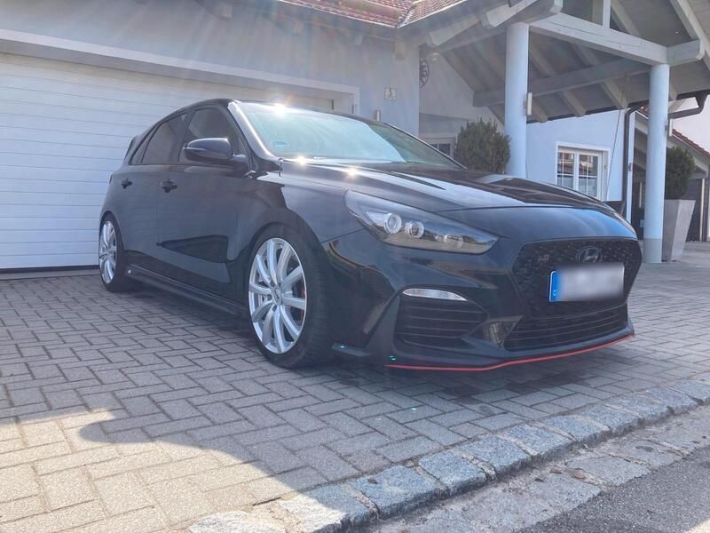 Schwarz Gebraucht 2019 Hyundai i30 Limousine | 19.000 € (Superpreis) - Bild 1/4