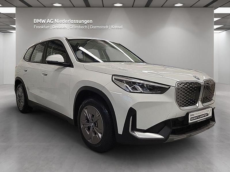 Gebraucht BMW iX1 Performance 225 kW (306 PS) 2023 Weiß SUV
