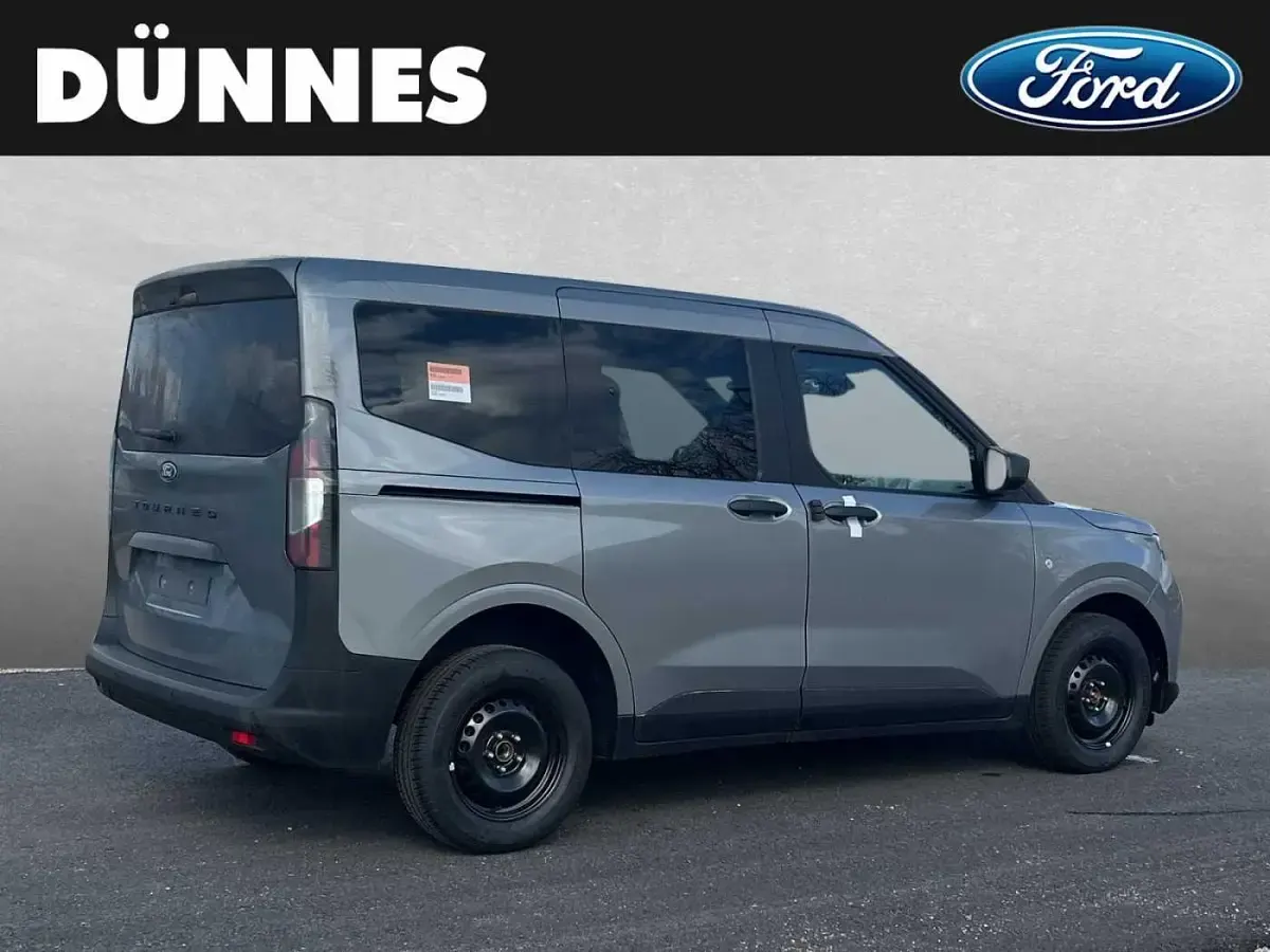 Neu Ford Tourneo Courier Trend 125 PS (91 kW) 2025 Silber Van / Kleinbus