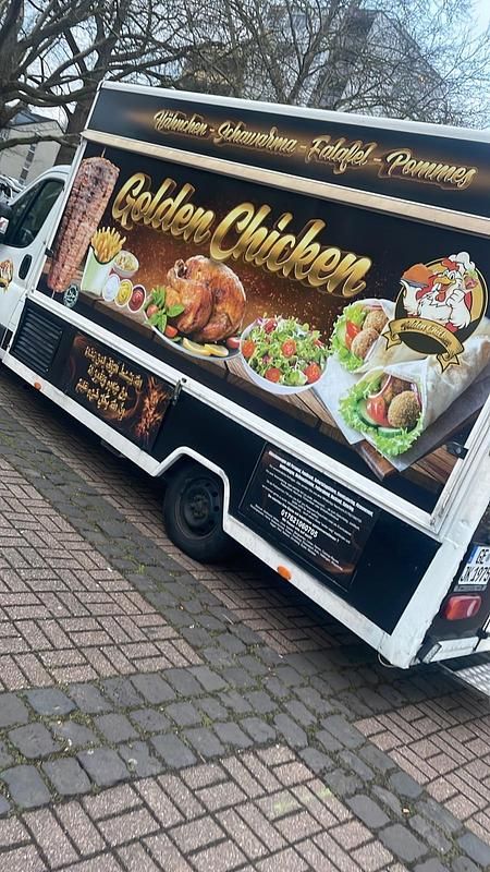 Weiß Gebraucht 2013 Peugeot Boxer Van | 29.999 € - Bild 1/4