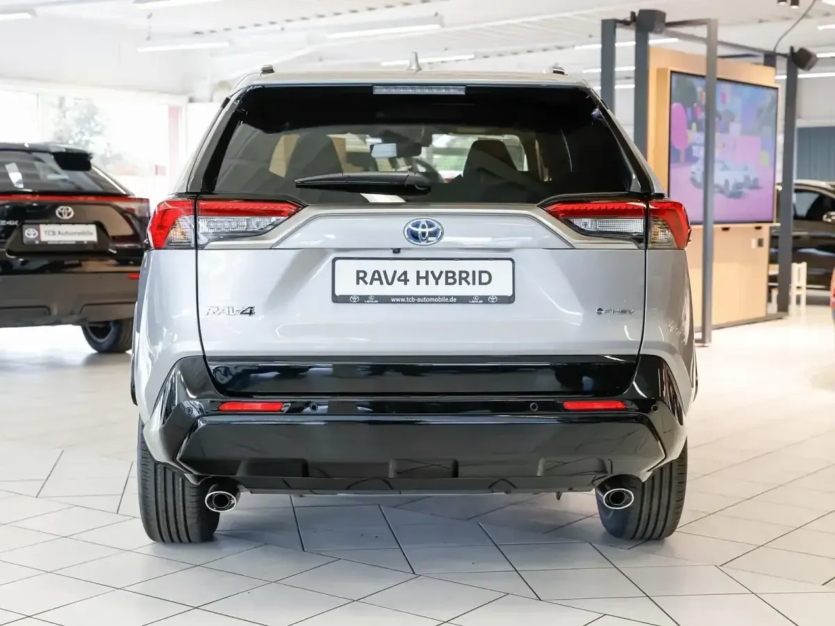 Gebraucht Toyota RAV4 Hybrid 306 PS (225 kW) 2025 Silber SUV