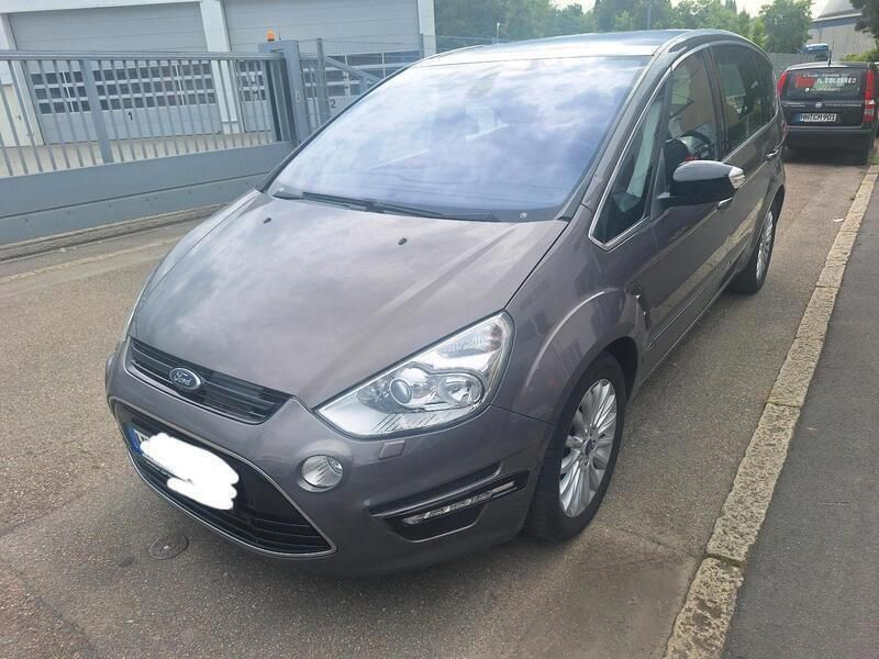 Grau Gebraucht 2014 Ford S-MAX Titanium Van / Kleinbus | 5.990 € (Superpreis) - Bild 1/4