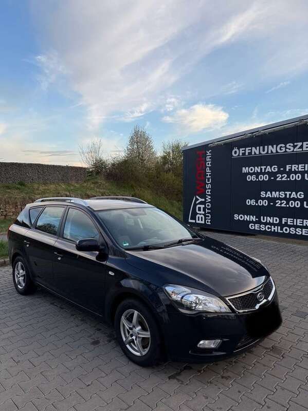 Gebraucht 2012 Kia Ceed Sportswagon Edition 7 Kombi | 4.500 € (Fairer Preis) - Bild 1/4